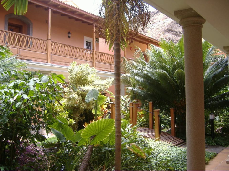 So liegen die Suiten im Garten versteckt Hotel Cordial Mogán Playa