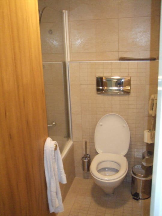 Badezimmer, klein aber fein Hotel Calypso Beach