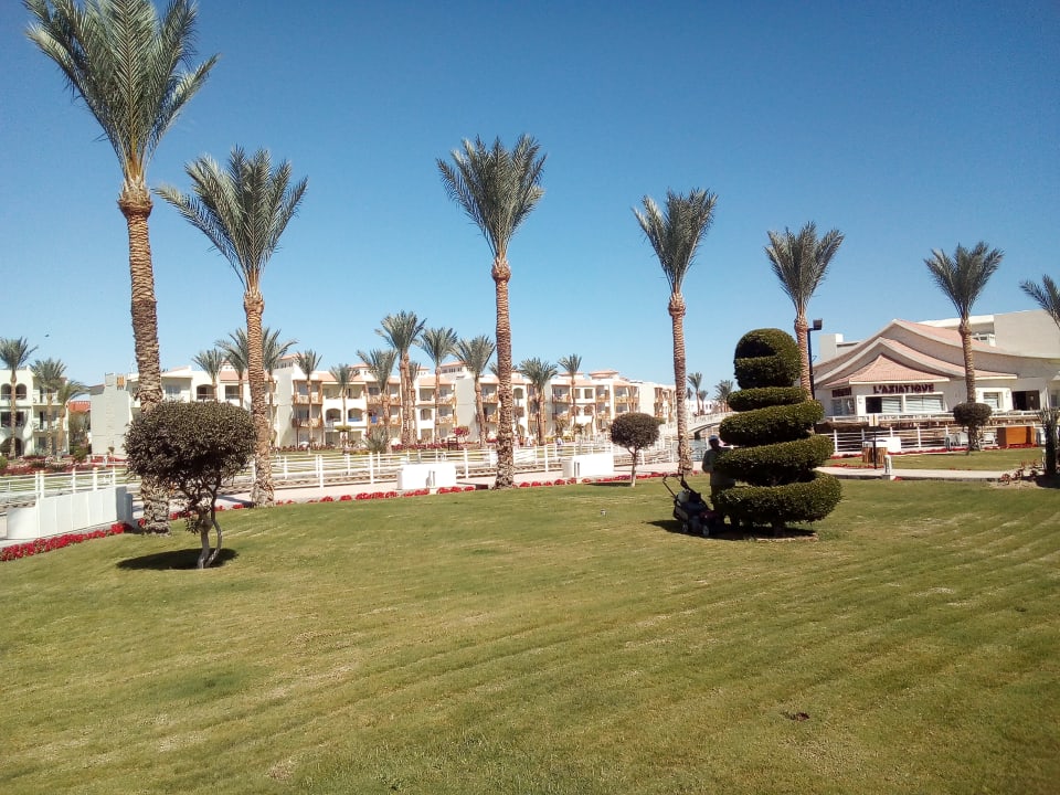 Gartenanlage Pickalbatros Dana Beach Resort - Hurghada