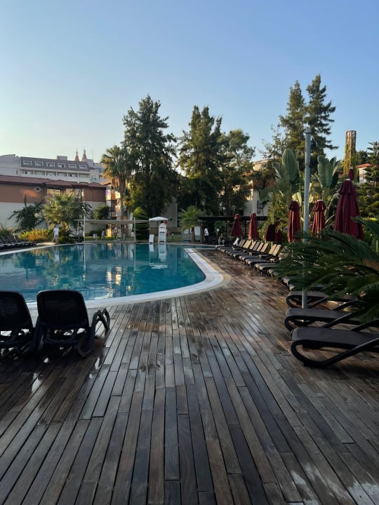 Pool Justiniano Deluxe Resort