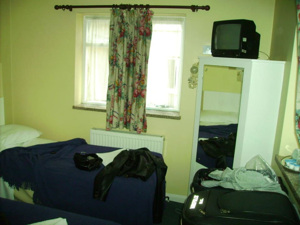 Blick ins Zimmer Hotel Crestfield