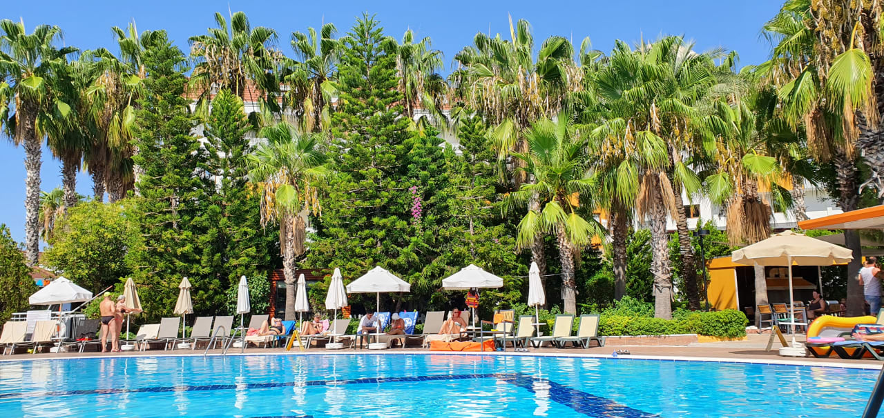 Pool Hane Family Resort