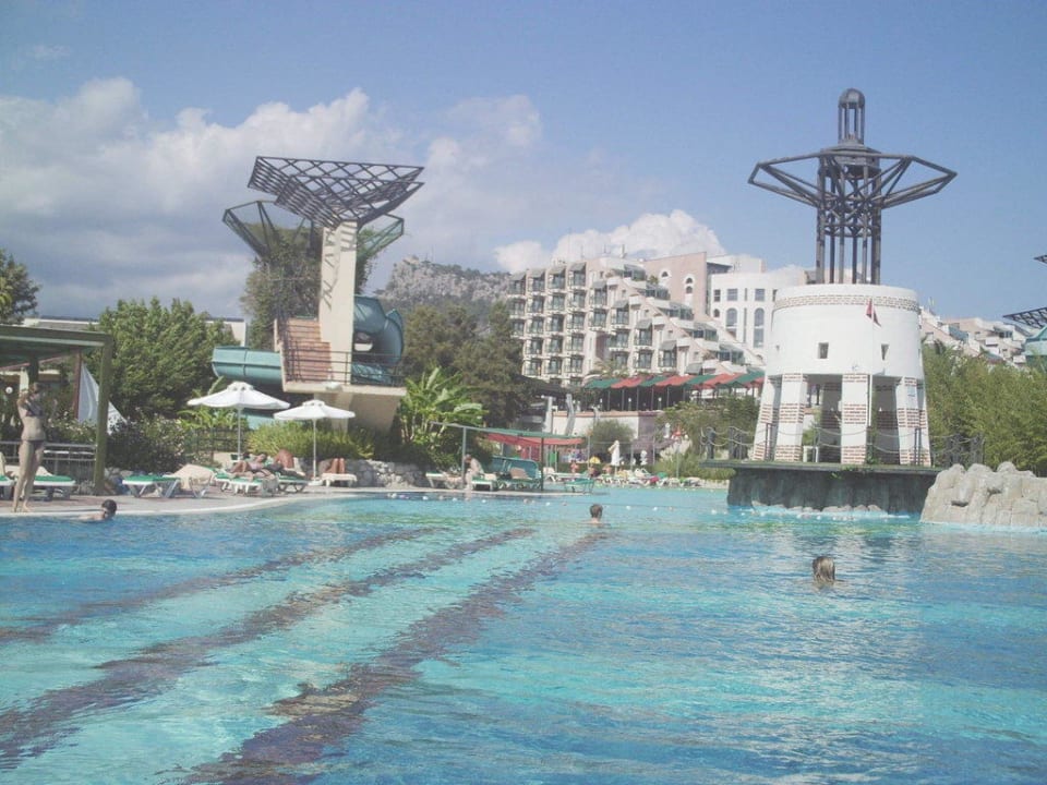 Blick auf den Pool Limak Limra Hotel & Resort