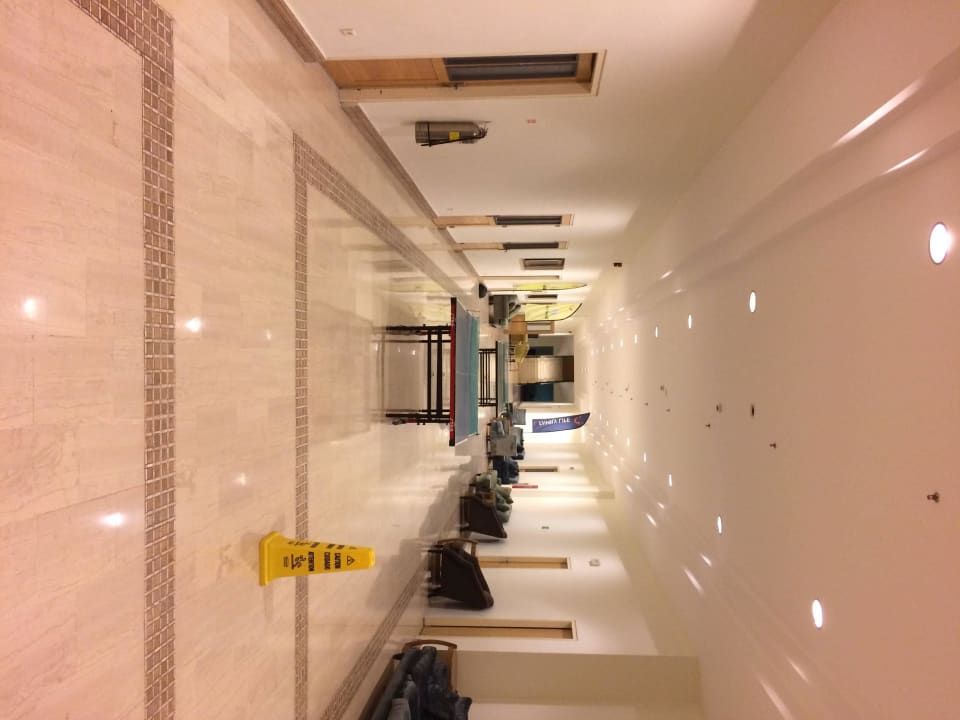 Weg zum Kinderclub Atlantica Aegean Blue