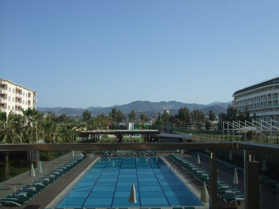 Pool des Royal Garden Select Hotel Royal Garden Beach