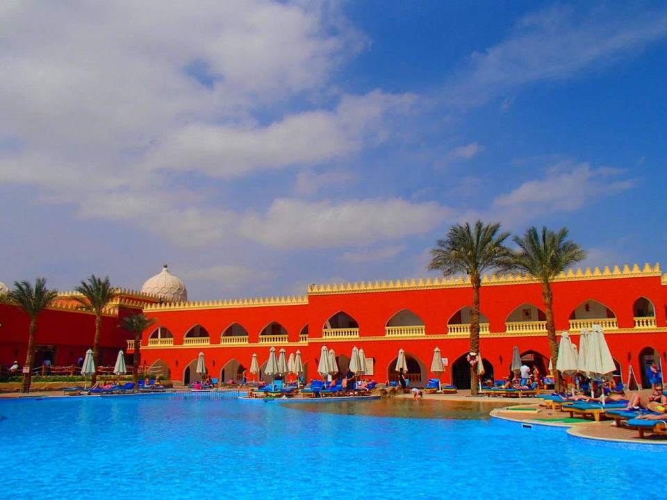Бассейн Pickalbatros Alf Leila Wa Leila Resort - Neverland Hurghada