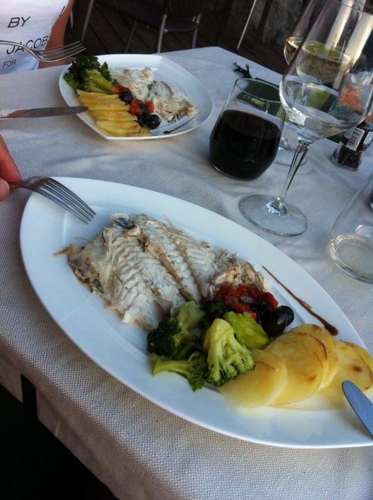Frischer Fisch am Tisch zubereitet Garda Hotel Forte Charme