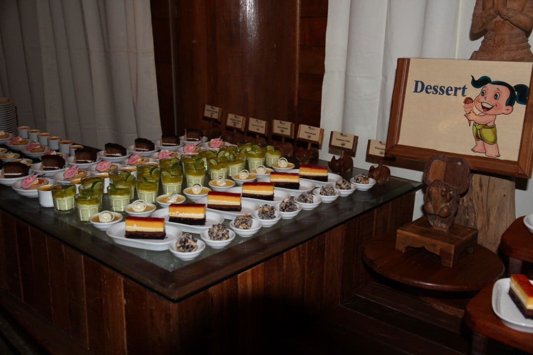 Buffet abends Santhiya Koh Phangan Resort & Spa
