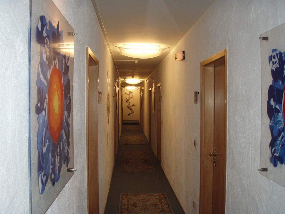 Verwinkelter Korridor Hotel Beim Schupi