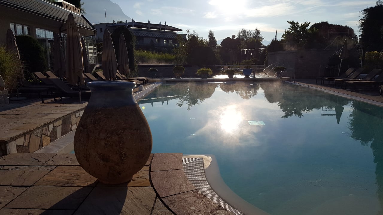 Pool Alpenresort Schwarz