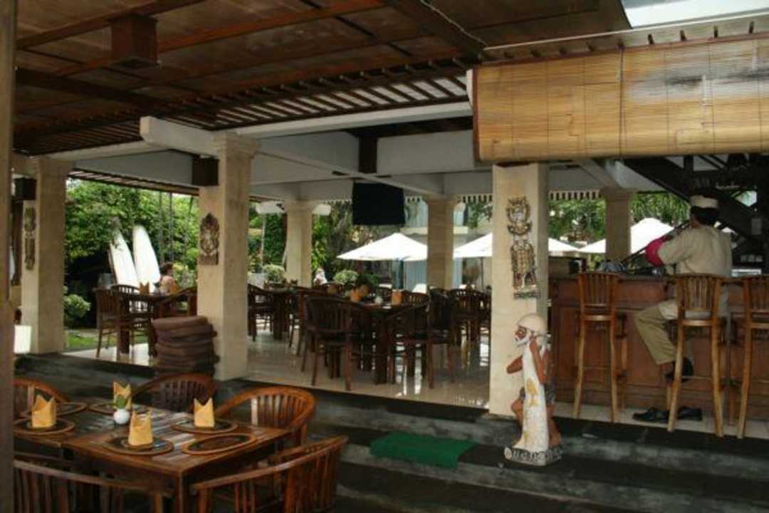 Das Restaurant Respati Beach Hotel