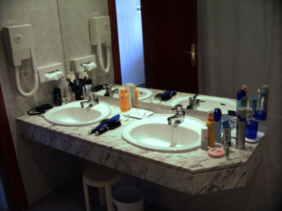 Badezimmerbeispiel Doppelzimmer Hotel Riu Nautilus - Adults only