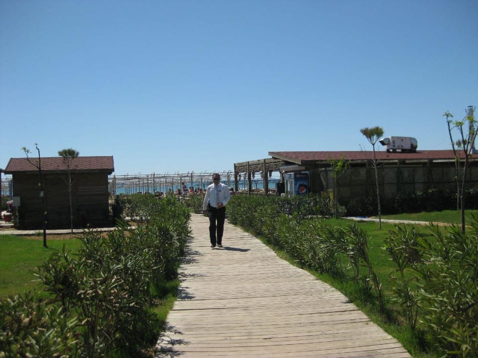 Weg zum Strand Diamond Excellence Resort & Spa