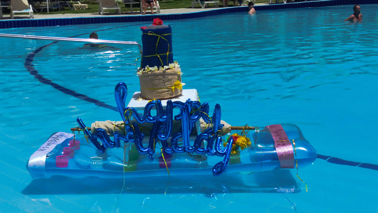 Pool Serenity Alpha Beach