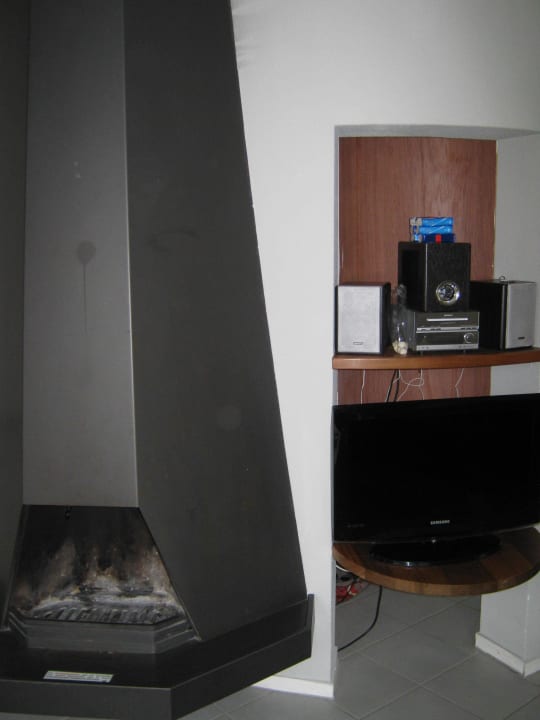 Kamin und Fernseher nebst Stereoanlage Center Parcs Park Nordseeküste