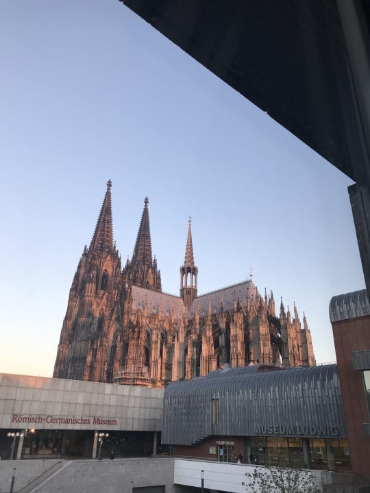 Ausblick Hotel Mondial am Dom Cologne- MGallery