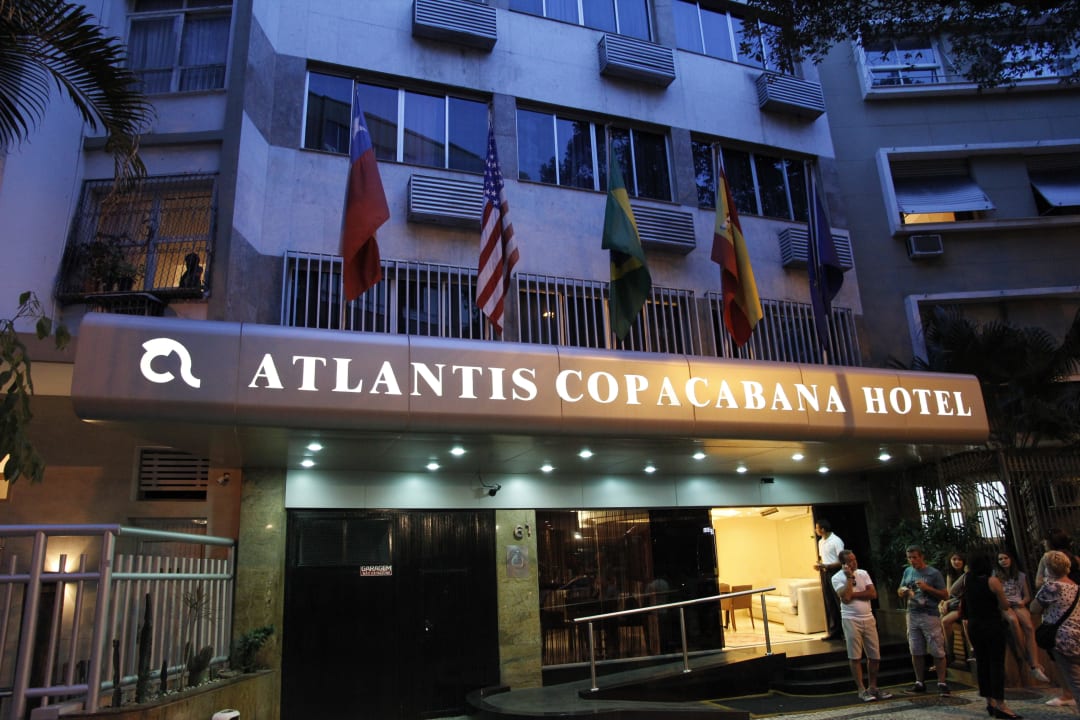 Eingang Atlantis Copacabana Hotel Atlantis Copacabana
