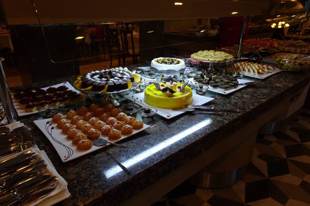 Auswahl ohne Ende Alba Queen Hotel