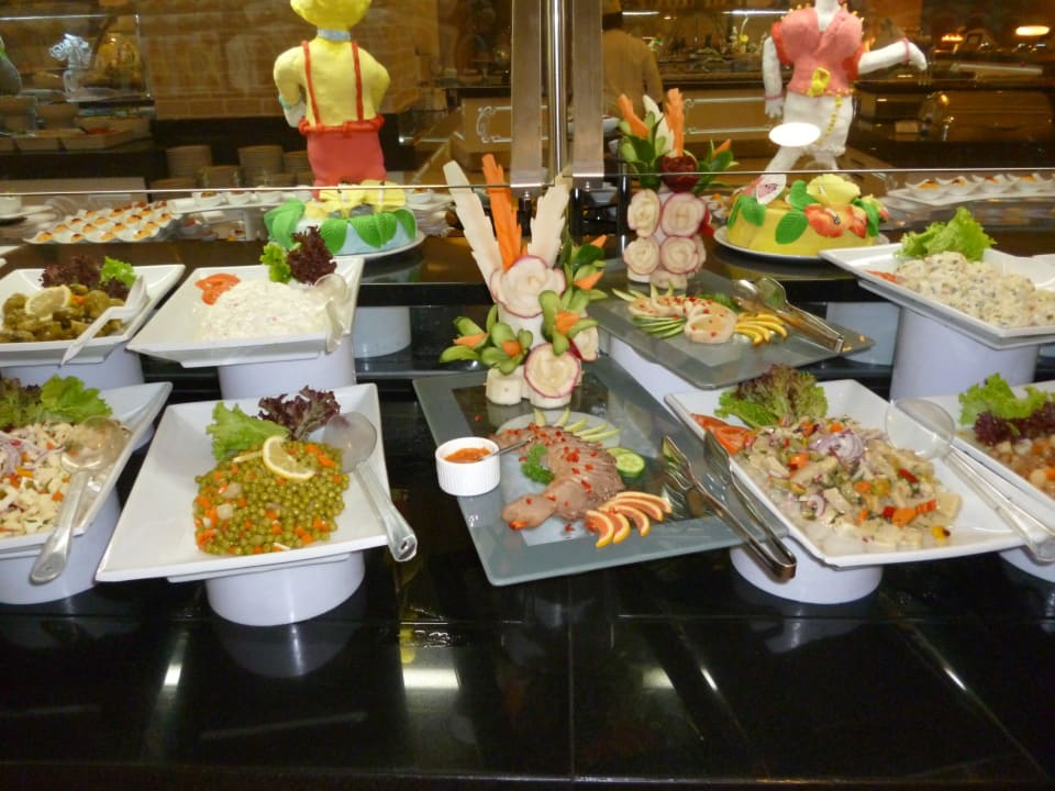 Das Buffet am Abend Hotel Delphin Imperial