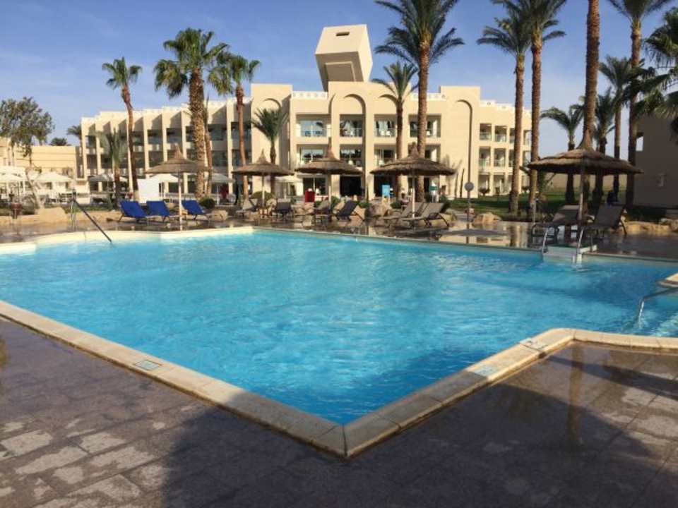 Pool am 7000 Block ganz oben in der Anlage Beach Albatros Resort
