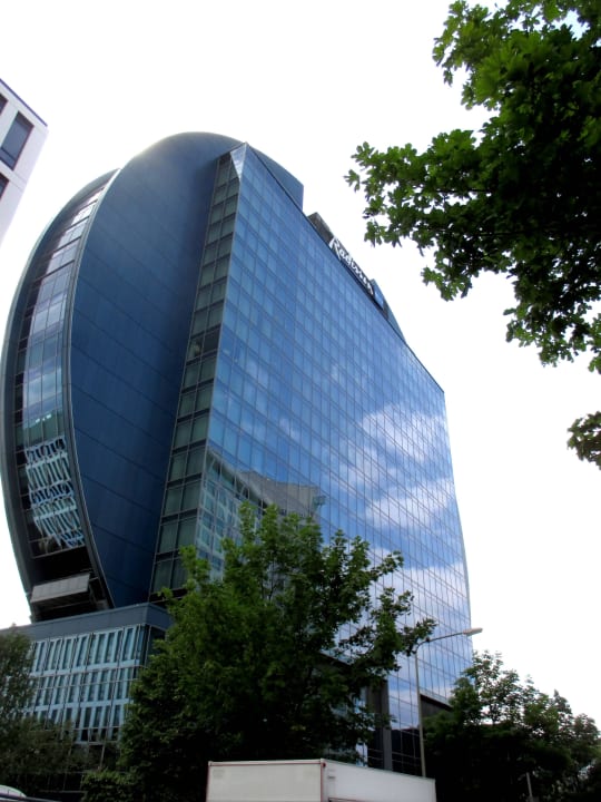 Außenansicht Radisson Blu Hotel Frankfurt