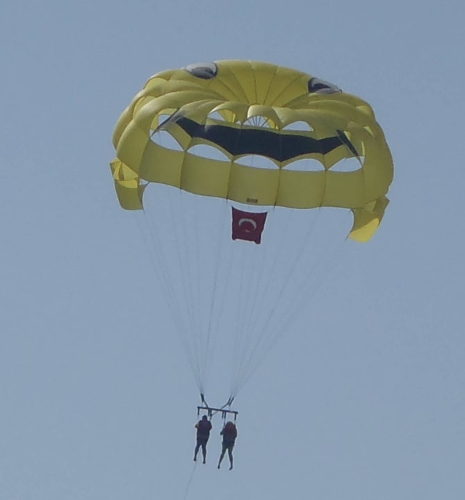Parasailing Hotel Süral Resort