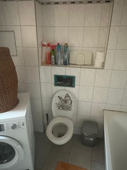 Zimmer Ferienzimmer Healing und Montuerwohnung