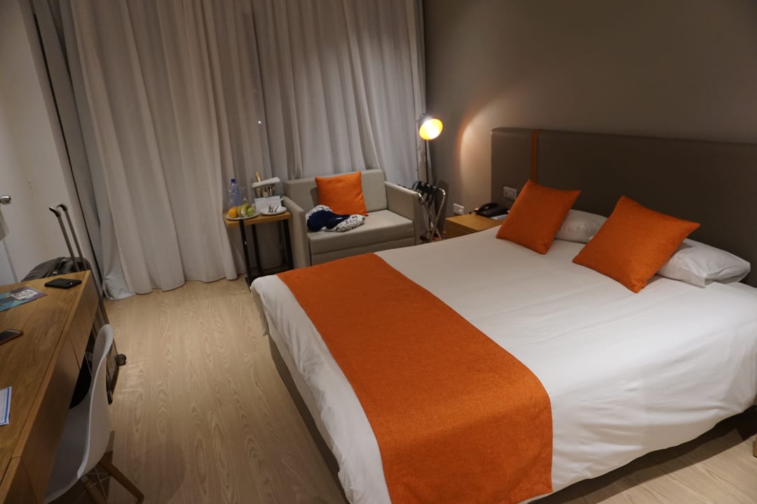 Zimmer Crystal Springs Beach Hotel