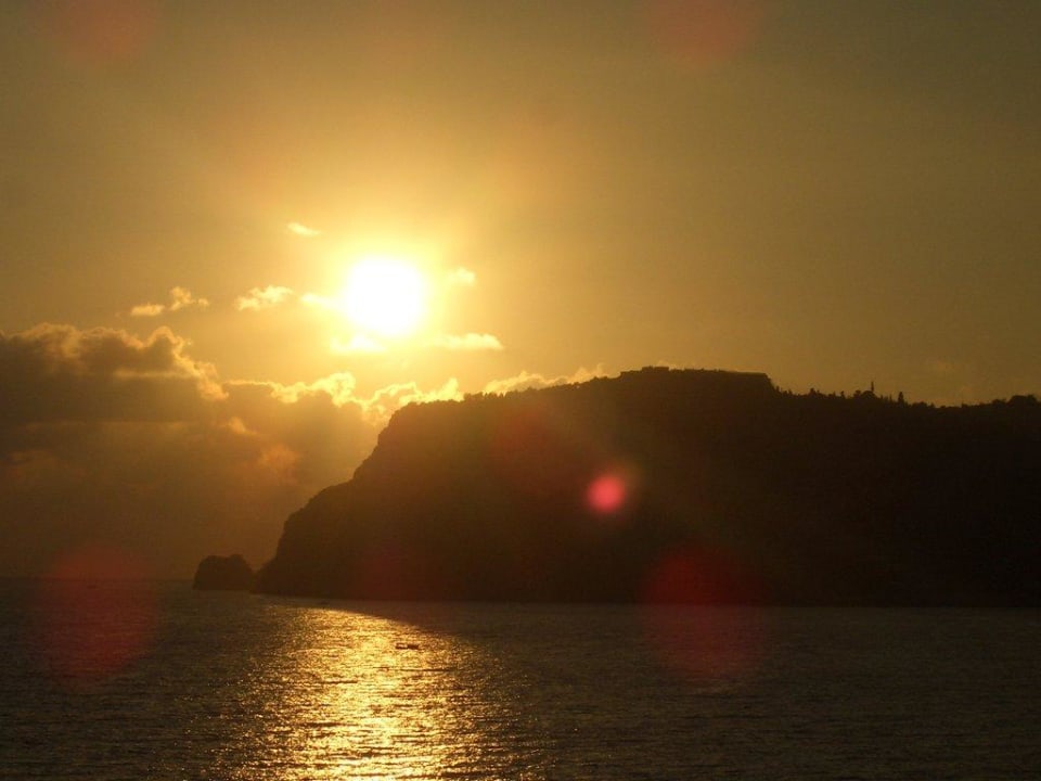 Sonnenuntergang Blick vom Zimmer Blue Diamond Alya