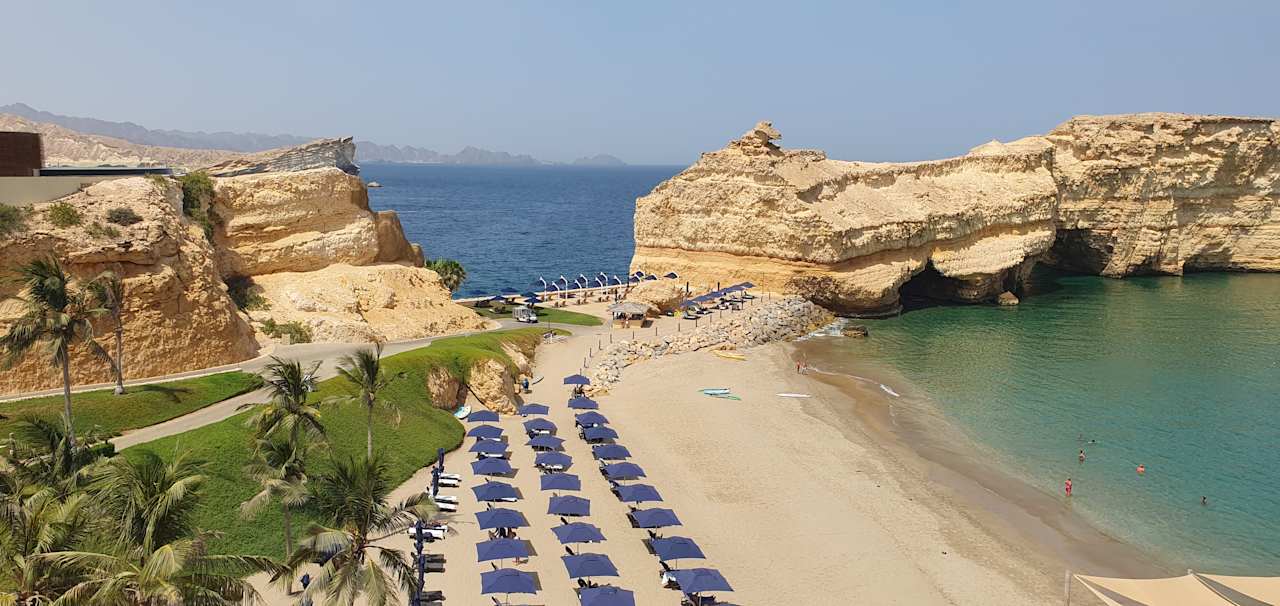 Strand Shangri-La Al Husn Resort & Spa