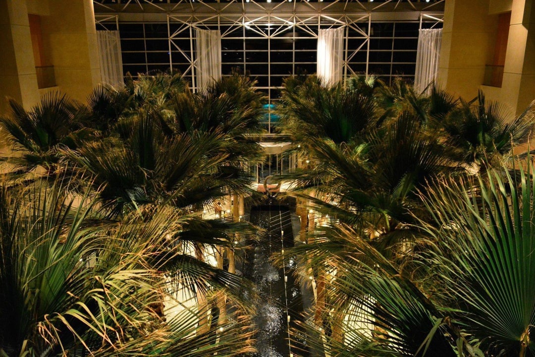 Lobby von oben Diplomat Resort & Spa Hollywood, Curio Collection by Hilton
