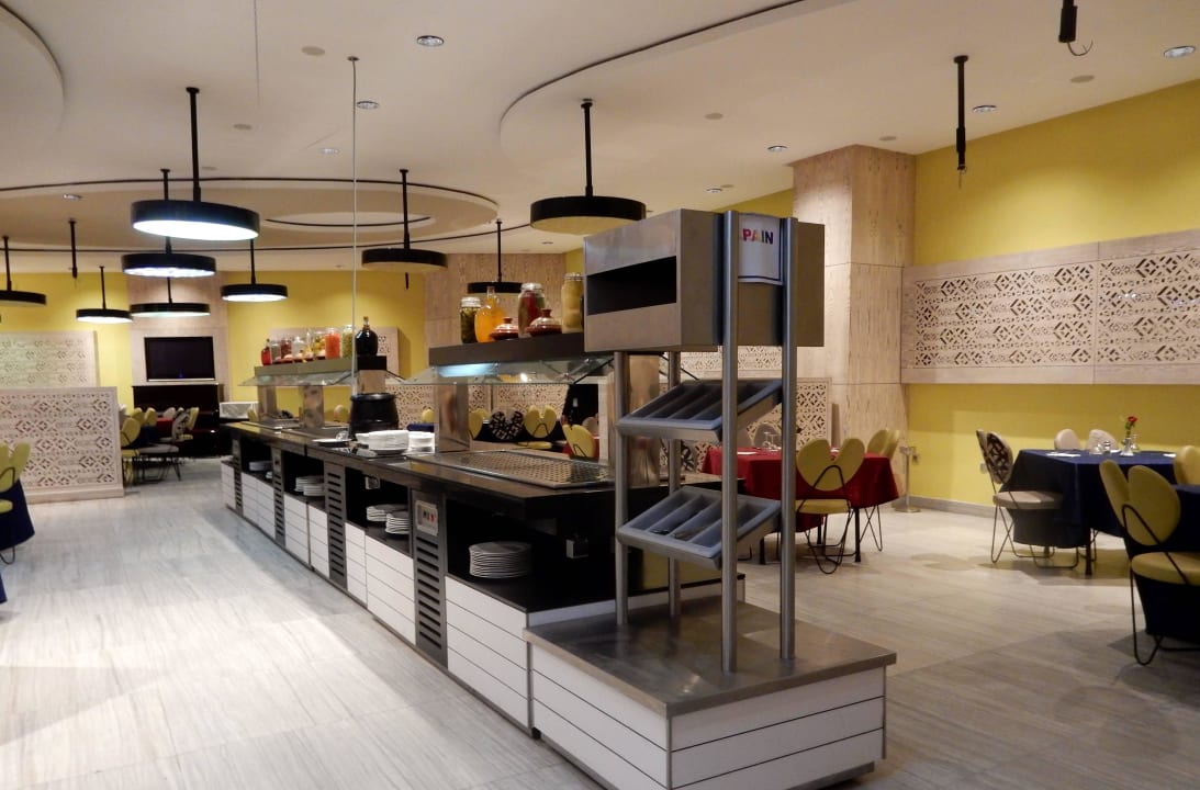 Speisesaal + Büffet Hotel Oum Palace