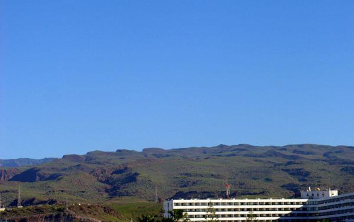 Balkonausblick mitte links MUR Hotel Neptuno Gran Canaria