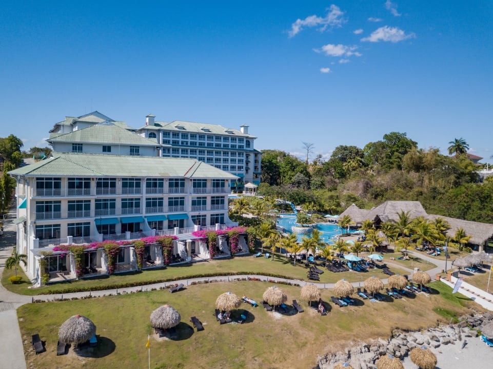 Außenansicht Bijao Beach Resort