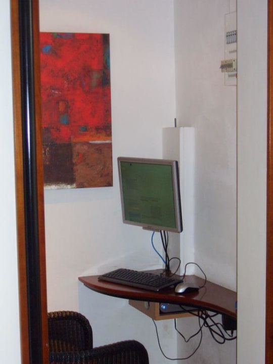 Internet Garner Hotel Hamburg - Wandsbek Marktplatz