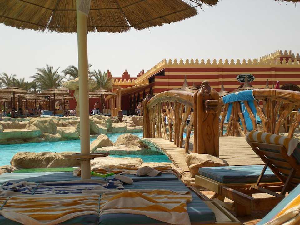 Schatten Pickalbatros Alf Leila Wa Leila Resort - Neverland Hurghada