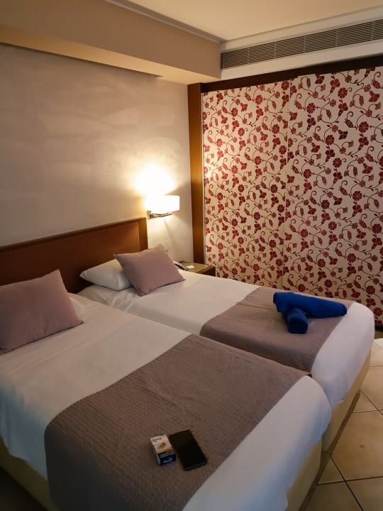 Zimmer Olympic Palace Resort Hotel & Convention Center