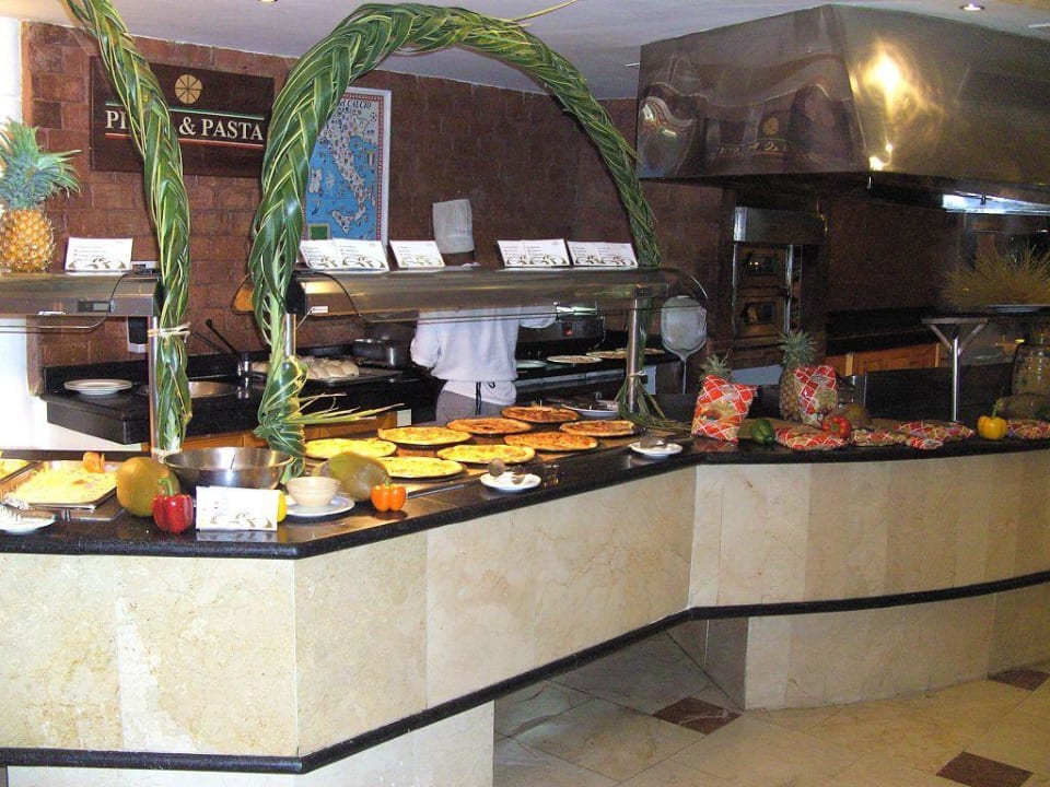 Abendbuffet Grand Palladium Punta Cana Resort & Spa