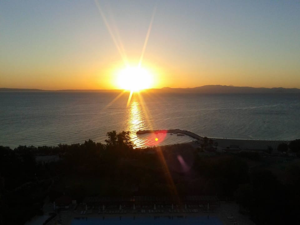 Wschód słońca Hotel Athos Palace