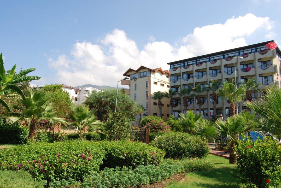 Blick zum Hotel Gardenia Hotel