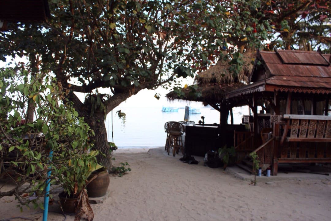 Weg zum strand Koh Tao Royal Resort