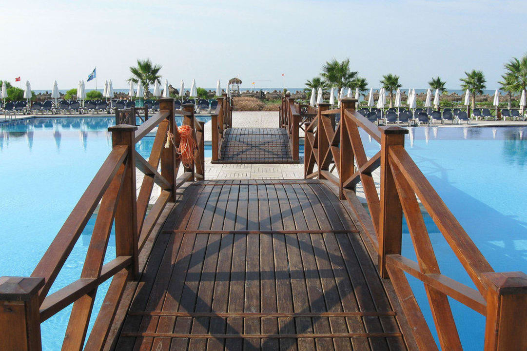 Hauptpool Voyage Belek Golf & Spa