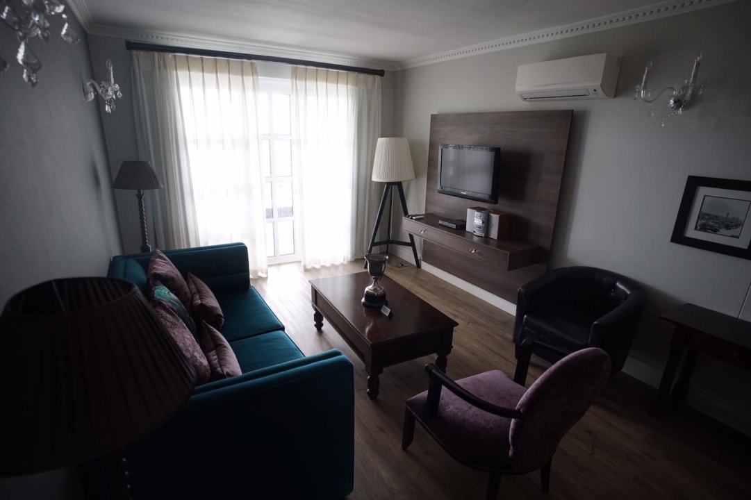 Zimmer Romney Park All Suite Hotel & Spa