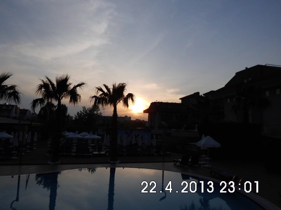 Sonnenuntergang Hane Family Resort