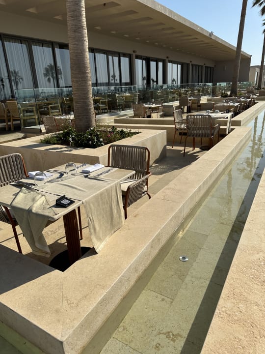 Gastro The Royal Senses Resort, Curio Collection by Hilton