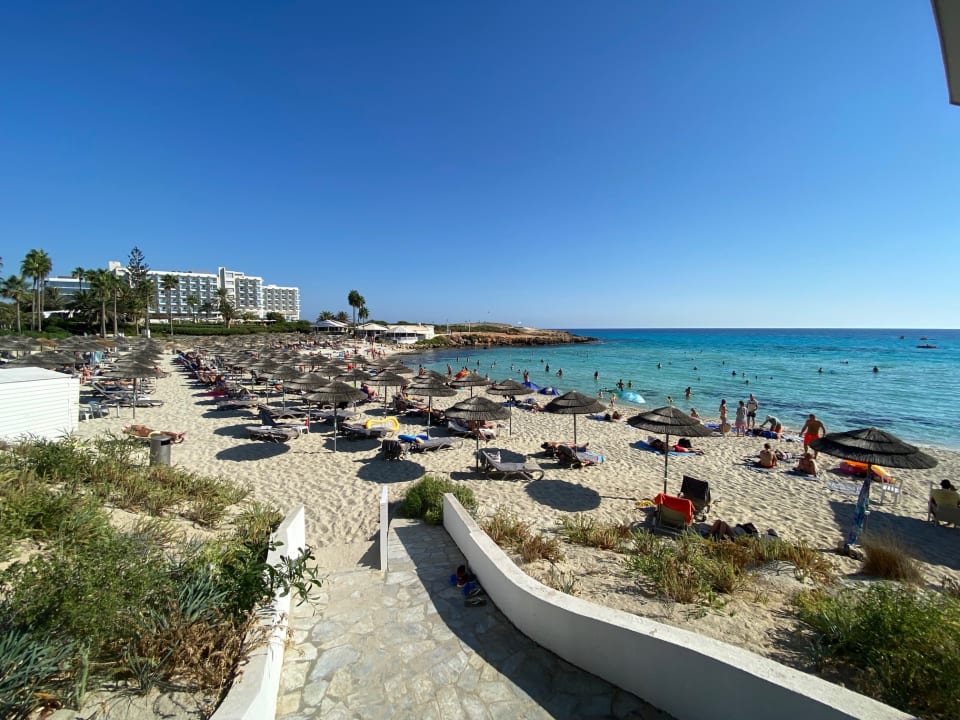 Strand Hotel Nissi Beach Resort