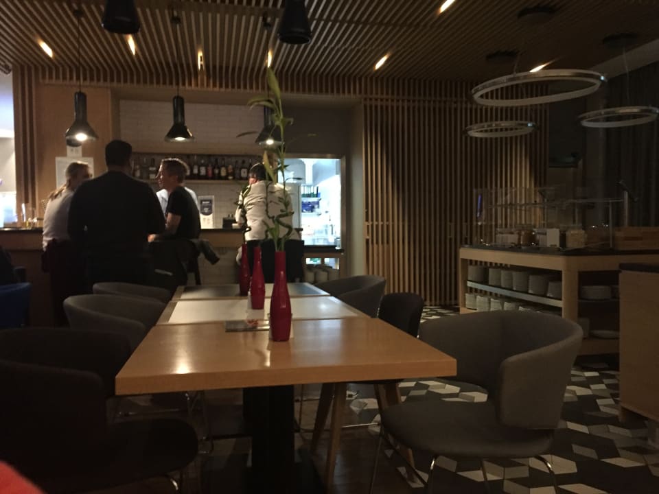 Gastro Holiday Inn Express Berlin - Alexanderplatz