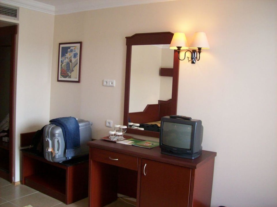 Zimmer nach der Renovierung Hotel Meryan