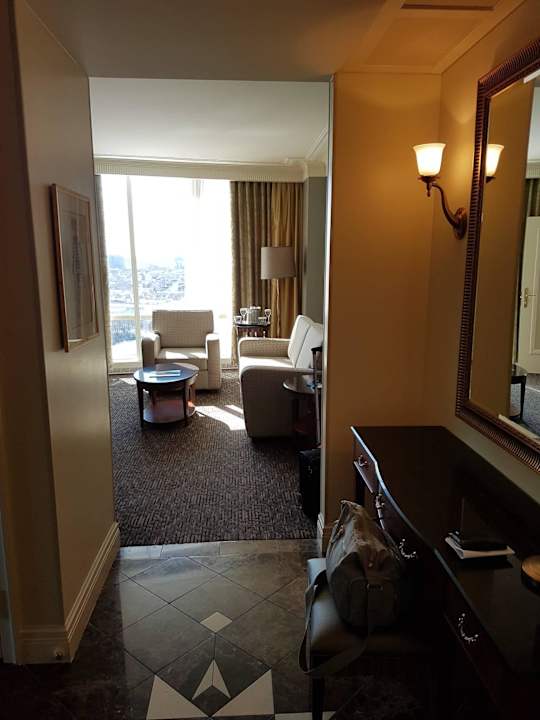 Blick zum SitzbereichExecutive Zimmer Hotel Hilton Lac Leamy