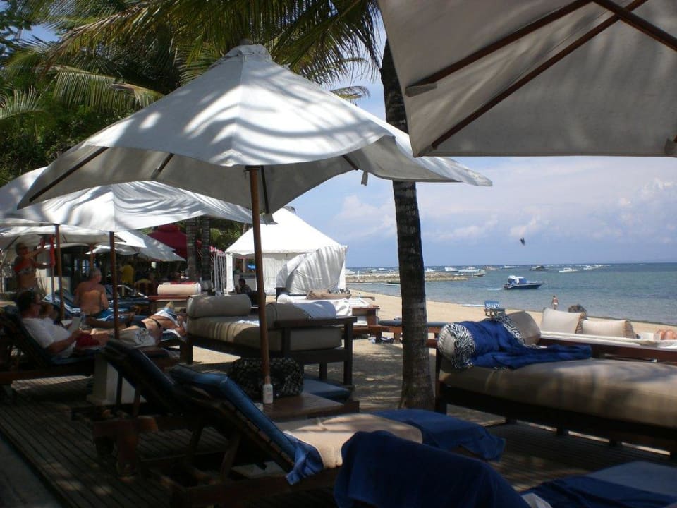 Blick zum Strand Puri Santrian